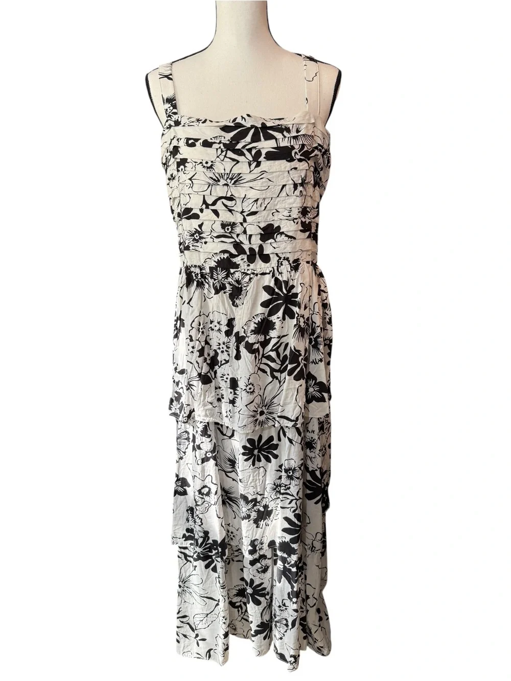 Abercrombie & Fitch Black and White Floral Tiered Maxi Dress, size XL